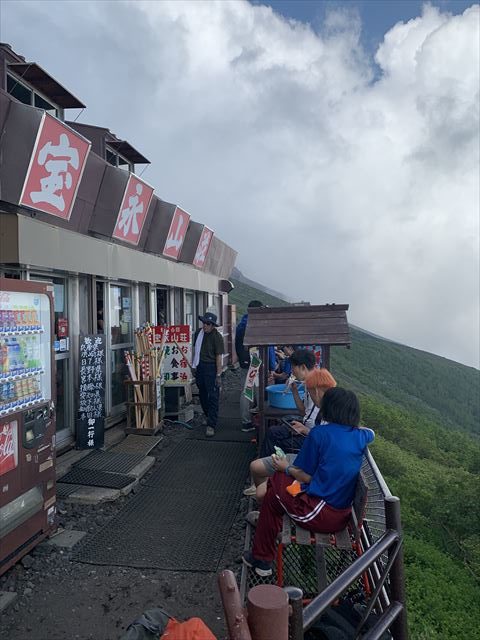 Mt.Fuji18_富士宮ルート_6合目宝永荘