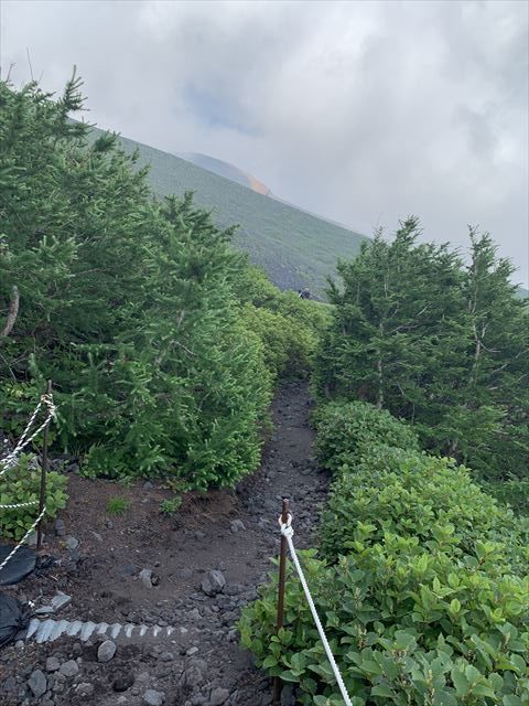 Mt.Fuji21_富士宮ルート_6合目宝永噴火口ルート