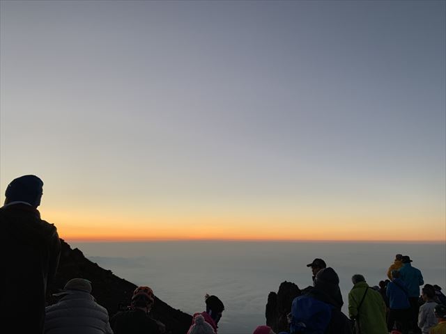 Mt.Fuji43_富士宮ルート_山頂_ご来光待ち